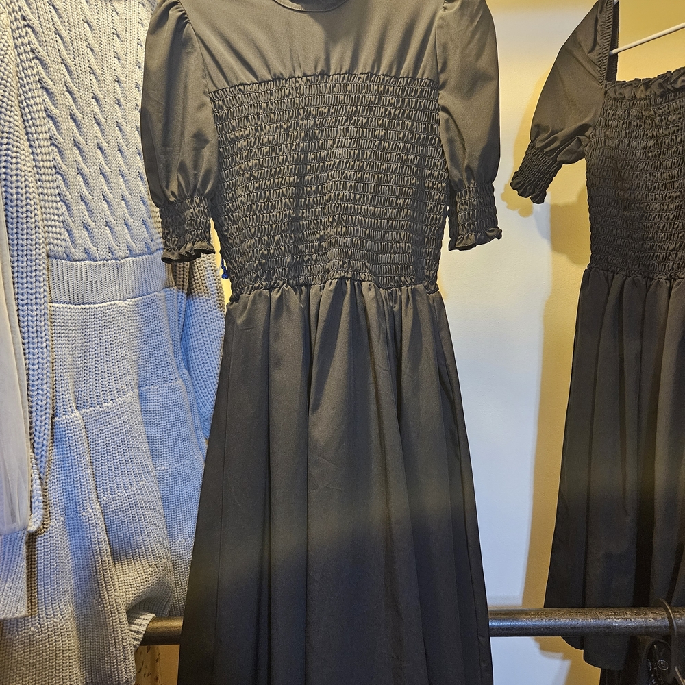 Deandri Dress